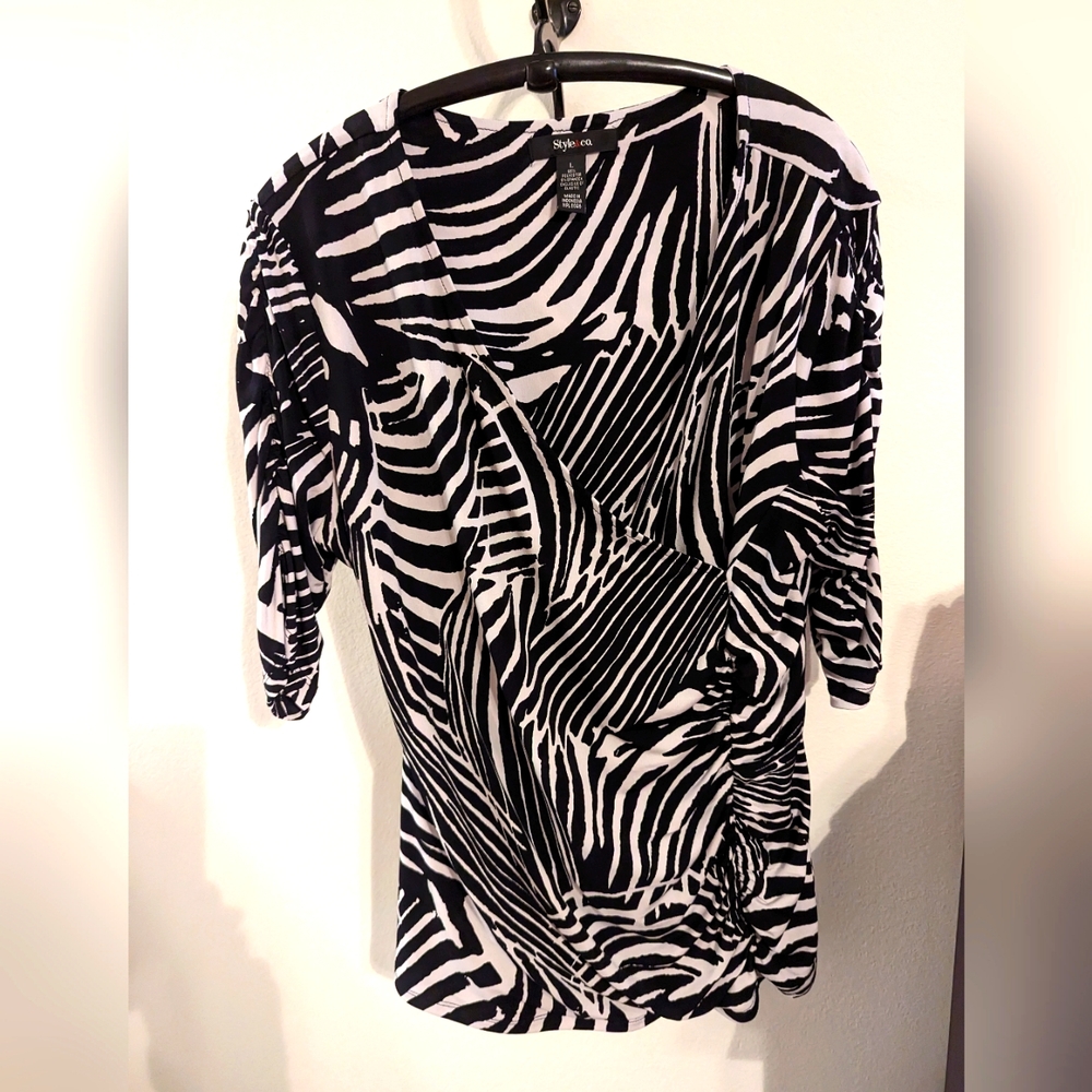 Blouse-Style & Co - Large-Black/White